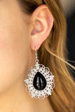 E060 Incredibly Celebrity - Black - Earrings - Paparazzi