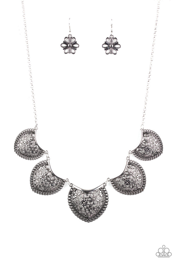 NE365 Garden pixie - Silver - Necklace/Earring Set - Paparazzi