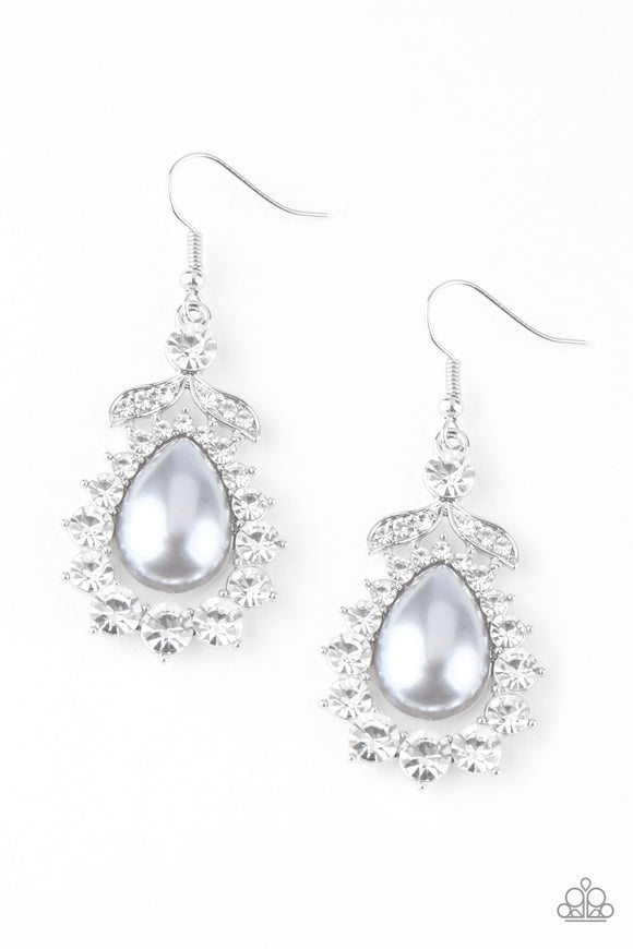 E173 Award Winning Shimmer - Silver - Earrings - Paparazzi